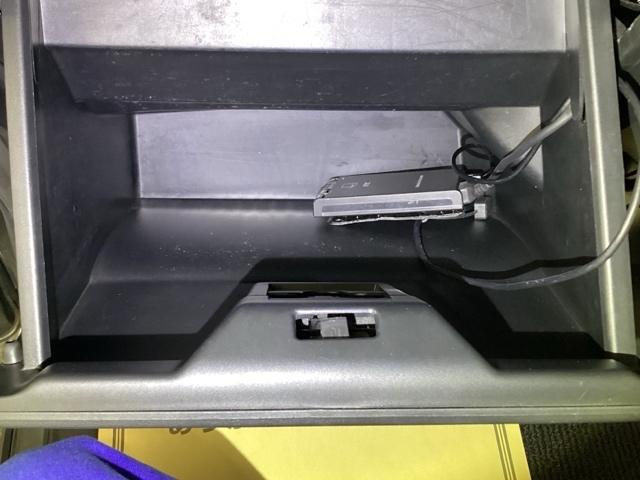 Ｎ－ＢＯＸカスタム Ｇ・Ｌパッケージ　メモリーナビ　ＥＴＣ　両ＰＳドア　両席エアバッグ　Ｉ－ＳＴＯＰ　ＴＶナビ　オ－トエアコン　運転席エアバッグ　横滑防止装置　イモビ　キーフリ　ＤＶＤ再生可能　地デジ　スマートキ－　パワステ　ＡＢＳ（31枚目）