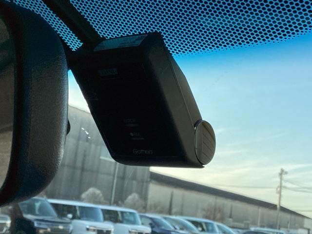 フィット １３Ｇ・Ｆコンフォートエディション　フルオート・エアーコンディショナー（プラズマクラスター技術搭載）　オートクルーズ　バックモニター　ＬＥＤヘッドランプ　ＥＴＣ車載器　パワーウィンドウ　記録簿　オートエアコン　ドラレコ　横滑防止装置（13枚目）