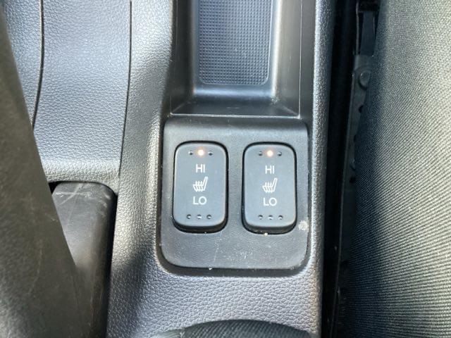 フィット １３Ｇ・Ｆコンフォートエディション　フルオート・エアーコンディショナー（プラズマクラスター技術搭載）　オートクルーズ　バックモニター　ＬＥＤヘッドランプ　ＥＴＣ車載器　パワーウィンドウ　記録簿　オートエアコン　ドラレコ　横滑防止装置（22枚目）