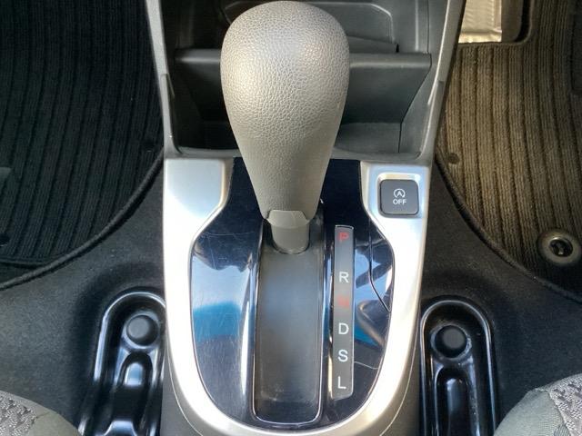 フィット １３Ｇ・Ｆコンフォートエディション　フルオート・エアーコンディショナー（プラズマクラスター技術搭載）　オートクルーズ　バックモニター　ＬＥＤヘッドランプ　ＥＴＣ車載器　パワーウィンドウ　記録簿　オートエアコン　ドラレコ　横滑防止装置（25枚目）