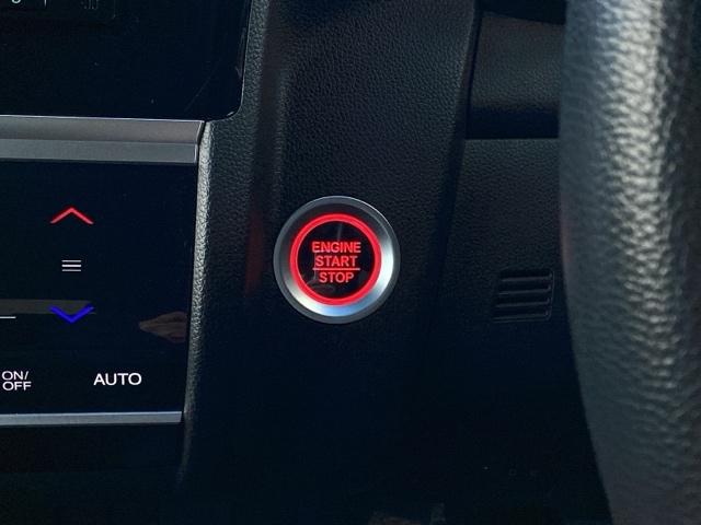 フィット １３Ｇ・Ｆコンフォートエディション　フルオート・エアーコンディショナー（プラズマクラスター技術搭載）　オートクルーズ　バックモニター　ＬＥＤヘッドランプ　ＥＴＣ車載器　パワーウィンドウ　記録簿　オートエアコン　ドラレコ　横滑防止装置（27枚目）