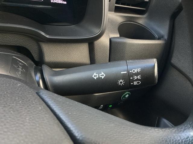 フィット １３Ｇ・Ｆコンフォートエディション　フルオート・エアーコンディショナー（プラズマクラスター技術搭載）　オートクルーズ　バックモニター　ＬＥＤヘッドランプ　ＥＴＣ車載器　パワーウィンドウ　記録簿　オートエアコン　ドラレコ　横滑防止装置（30枚目）