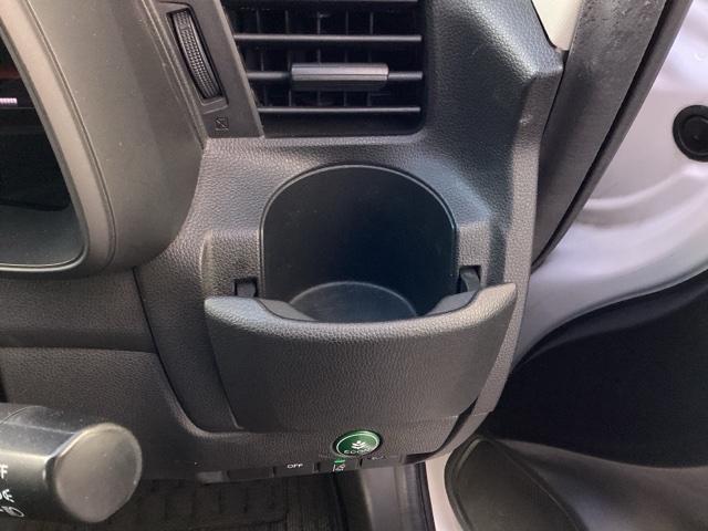 フィット １３Ｇ・Ｆコンフォートエディション　フルオート・エアーコンディショナー（プラズマクラスター技術搭載）　オートクルーズ　バックモニター　ＬＥＤヘッドランプ　ＥＴＣ車載器　パワーウィンドウ　記録簿　オートエアコン　ドラレコ　横滑防止装置（31枚目）