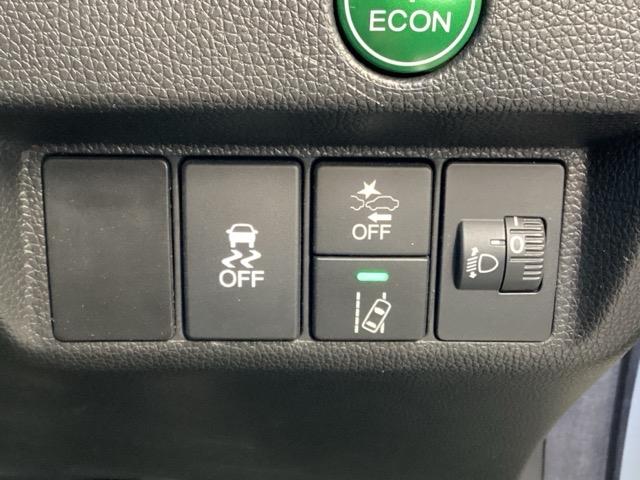 フィット １３Ｇ・Ｆコンフォートエディション　フルオート・エアーコンディショナー（プラズマクラスター技術搭載）　オートクルーズ　バックモニター　ＬＥＤヘッドランプ　ＥＴＣ車載器　パワーウィンドウ　記録簿　オートエアコン　ドラレコ　横滑防止装置（33枚目）