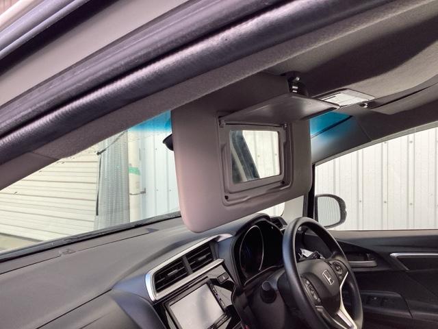 フィット １３Ｇ・Ｆコンフォートエディション　フルオート・エアーコンディショナー（プラズマクラスター技術搭載）　オートクルーズ　バックモニター　ＬＥＤヘッドランプ　ＥＴＣ車載器　パワーウィンドウ　記録簿　オートエアコン　ドラレコ　横滑防止装置（41枚目）