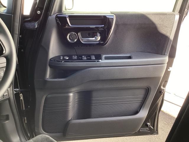 N-BOXカスタム G・Lターボホンダセンシング プラズマクラスター技術搭載フルオート・エアコンディショナー ターボ付 横滑り防止機能 ETC搭載 Sヒーター LEDヘットライト ABS 地デジ DVD視聴可能 セキュリティアラーム ナビTV付 PS(37枚目)