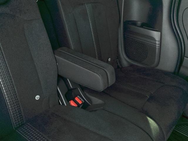 N-BOXカスタム G・Lターボホンダセンシング プラズマクラスター技術搭載フルオート・エアコンディショナー ターボ付 横滑り防止機能 ETC搭載 Sヒーター LEDヘットライト ABS 地デジ DVD視聴可能 セキュリティアラーム ナビTV付 PS(42枚目)