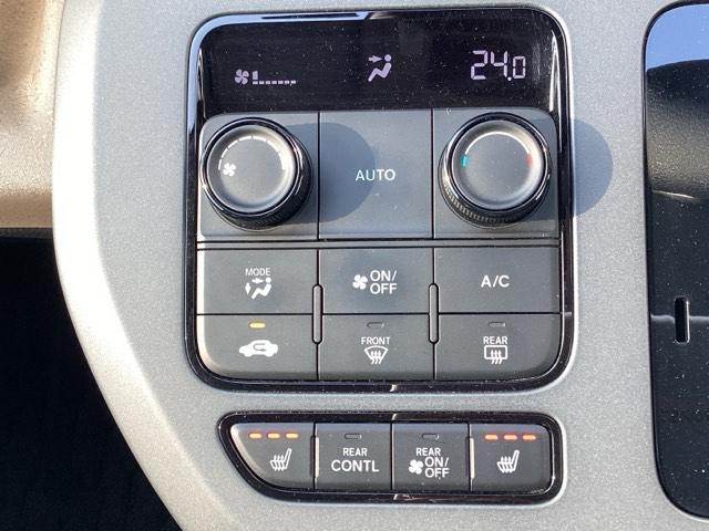 フリード ｅ：ＨＥＶエアーＥＸ　ＥＴＣ／純正ナビ／バックモニター／ホンダセンシング／全周囲カメラ　セキュリティアラーム　両側電動パワースライドドア　横滑り防止　エアコン　ＤＶＤ再生可　クルコン　誤発進抑制機能　ナビ＆ＴＶ　三列シート（22枚目）