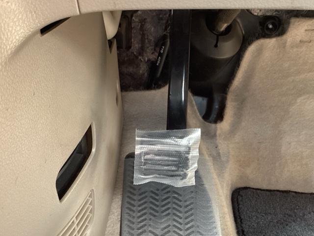 �p�[�L���O�u���[�L�̓t�b�g���Ȃ̂ŉ^�]�ȂƏ���Ȃ̊Ԃ͂�������A�ړ����y�X�ł��B�����Ǝ肪�͂��ʒu�ɂ`�s�Z���N�g���o�[��G�A�R���X�C�b�`�Ȃǂ����葀�쐫�ɗD��Ă��܂�