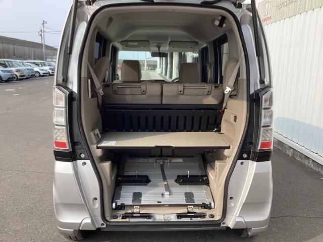 ����ȃe�[���Q�[�g�ł��B���L�A�Ⴂ���ʂő傫�ȉו��̏o�����ꂪ�ȒP�ɂȂ�܂��B	�R���p�N�g�{�f�B�[�Ȃ̂ɁA�׎��͂���ȂɍL�X�I��������ו����ς߂܂���B