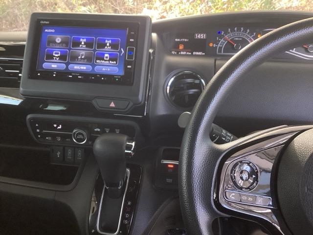 N-BOXカスタム L 純正ナビ フルセグ リアカメラ 両席エアバック Bモニタ ブレーキサポート セキュリティー LEDランプ キーレスエントリー SRS 横滑り防止機能 片側電動両側スライドドア DVD再生機能 PW(2枚目)