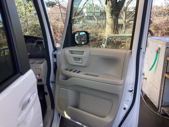 N-BOX Gホンダセンシング 純正ナビ フルセグ リアカメラ スマートキープッシュスタート Bカメ ベンチシ-ト PW セキュリティアラーム 両スライドドア Wエアバック ドライブレコーダ オートクルーズ 横滑防止 ナビTV(45枚目)