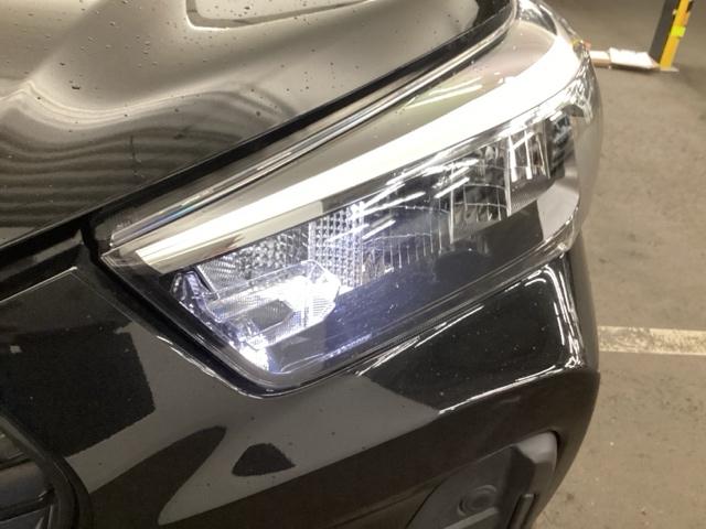 �y�k�d�c�w�b�h���C�g�z����������Ă��܂��B��ԑ��s����J�̓��ɖ��邭���S�ɑO�����Ƃ炷���Ƃ��o���܂��B�Ό��Ԃ���������₷���̂ő���ɐڋ߂�m�点�邱�Ƃ��o���܂��B