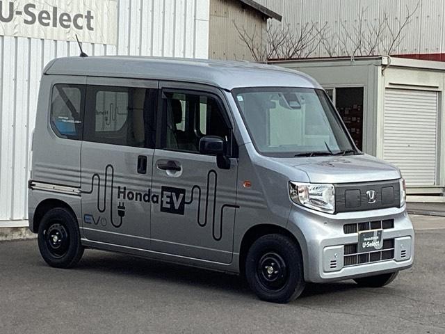 �k�d�c�w�b�h���C�g�𑕔����Ă��܂��B�k�d�c�w�b�h���C�g�͂ƂĂ����邭�A�J�̓����ԑ��s�����S�E���S�ł��B�I�[�g���C�g�R���g���[���t���Ŏ��̖͂��邳�ɉ����Ď����œ_���E�������܂��B