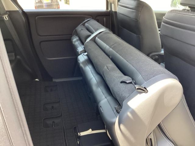 フリード Ｇ・ホンダセンシング　ＥＴＣ／ディスプレイオーディオ／バックモニター　Ｗ電動ドア　キーフリ　スマートキーシステム　ＵＳＢポート　カラーバックモニター　横滑防止装置　ＬＥＤランプ　整備点検記録簿　エアコン　クルコン　ＳＲＳ（49枚目）