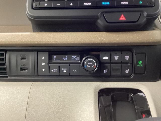 Ｎ－ＢＯＸ ベースグレード　メモリーナビ　リアカメラ　シートヒーター　ＥＣＯＮ　Ｓヒーター　ＬＥＤヘットライト　ブレーキサポート　キーフリーシステム　禁煙　盗難防止装置　パワーウインドー　ナビＴＶ　スマートキーシステム　ＵＳＢ（12枚目）