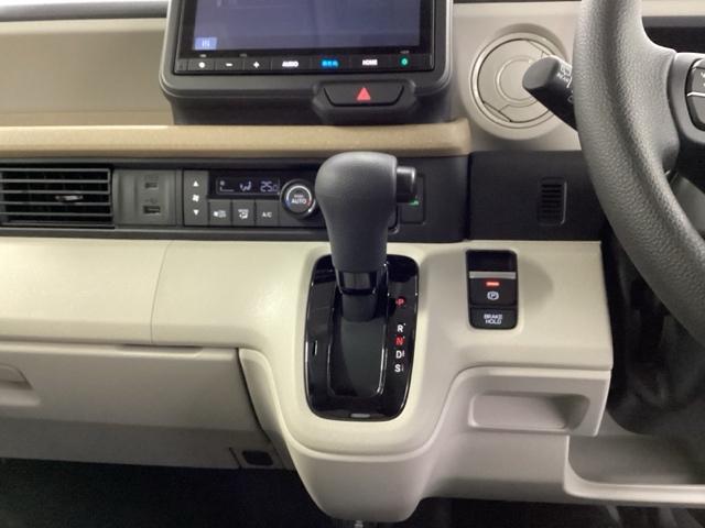 Ｎ－ＢＯＸ ベースグレード　メモリーナビ　リアカメラ　シートヒーター　ＥＣＯＮ　Ｓヒーター　ＬＥＤヘットライト　ブレーキサポート　キーフリーシステム　禁煙　盗難防止装置　パワーウインドー　ナビＴＶ　スマートキーシステム　ＵＳＢ（14枚目）