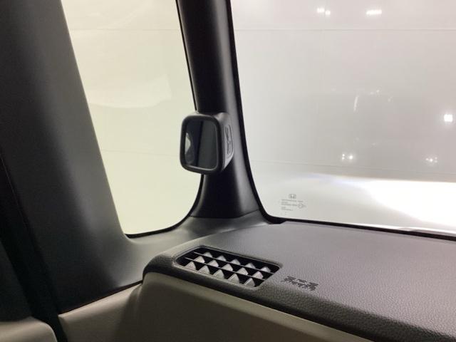 N-BOX ベースグレード メモリーナビ リアカメラ シートヒーター 片側電動スライド ECON Sヒーター LEDヘットライト ブレーキサポート キーフリーシステム 禁煙 盗難防止装置 パワーウインドー ナビTV USB(15枚目)