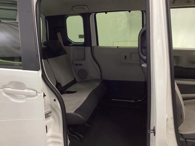 N-BOX ベースグレード メモリーナビ リアカメラ シートヒーター 片側電動スライド ECON Sヒーター LEDヘットライト ブレーキサポート キーフリーシステム 禁煙 盗難防止装置 パワーウインドー ナビTV USB(17枚目)