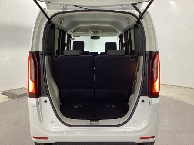 N-BOX ベースグレード メモリーナビ リアカメラ シートヒーター 片側電動スライド ECON Sヒーター LEDヘットライト ブレーキサポート キーフリーシステム 禁煙 盗難防止装置 パワーウインドー ナビTV USB(22枚目)