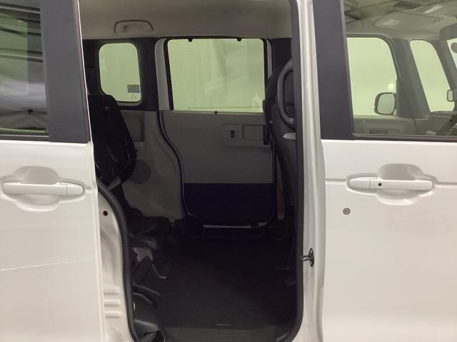 N-BOX ベースグレード メモリーナビ リアカメラ シートヒーター 片側電動スライド ECON Sヒーター LEDヘットライト ブレーキサポート キーフリーシステム 禁煙 盗難防止装置 パワーウインドー ナビTV USB(26枚目)