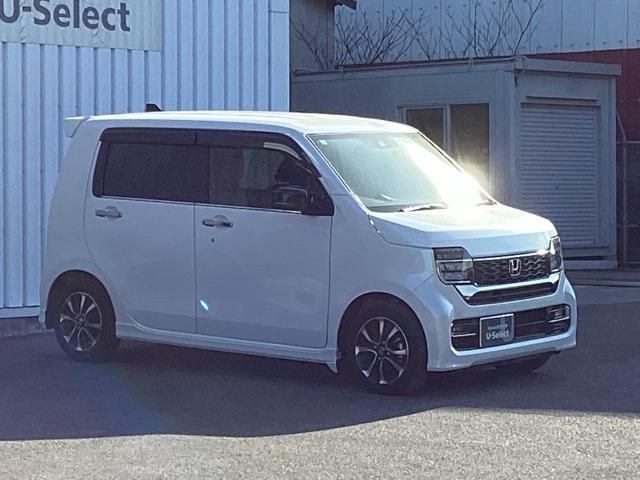 �k�d�c�w�b�h���C�g�𑕔����Ă��܂��B�k�d�c�w�b�h���C�g�͂ƂĂ����邭�A�J�̓����ԑ��s�����S�E���S�ł��B�I�[�g���C�g�R���g���[���t���Ŏ��̖͂��邳�ɉ����Ď����œ_���E�������܂��B