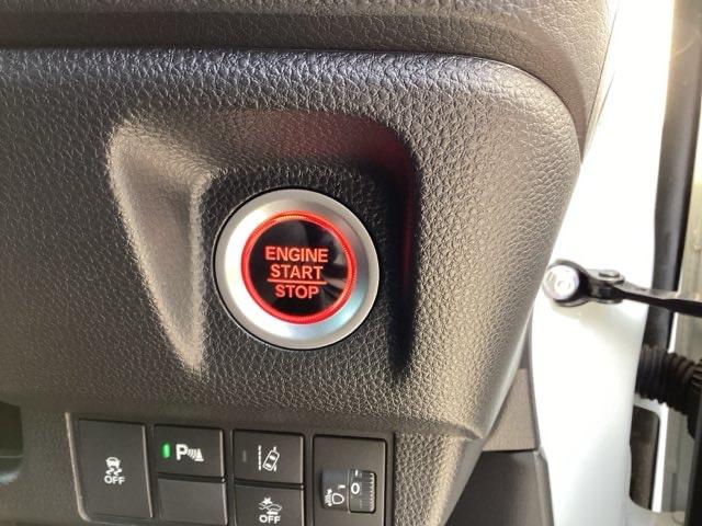 �Ԃ��ۂ��{�^���������āA�G���W���X�^�[�g���\�ȃv�b�V���G���W���X�^�[�g�V�X�e���ł��I��x��������炱�̑������K���i�ɂȂ��Ă��܂��܂��B