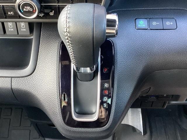 Ｎ－ＢＯＸカスタム Ｇ・Ｌターボホンダセンシング　プラズマクラスター技術搭載フルオート・エアコンディショナー　アレルクリーンプラスシート　Ｂソナー　シートヒータ　ベンチ　横滑り防止システム　整備点検記録簿　Ｗエアバック　サイドエアバック　ターボ車（23枚目）