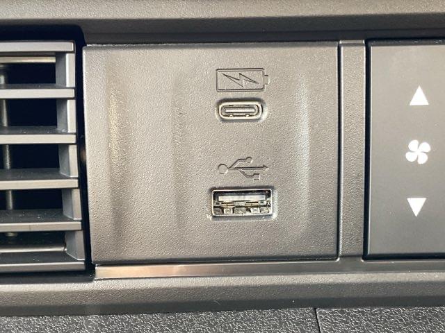 Ｎ－ＢＯＸ ベースグレード　ＨｏｎｄａＣＯＮＮＥＣＴｆｏｒＧａｔｈｅｒｓ＋ナビ装着用スペシャルパッケージ　ＥＣＯＮ　Ｓヒーター　ＬＥＤヘットライト　ワンオーナ　キーフリーシステム　盗難防止装置　パワーウインドー　ナビＴＶ　ＵＳＢ（46枚目）