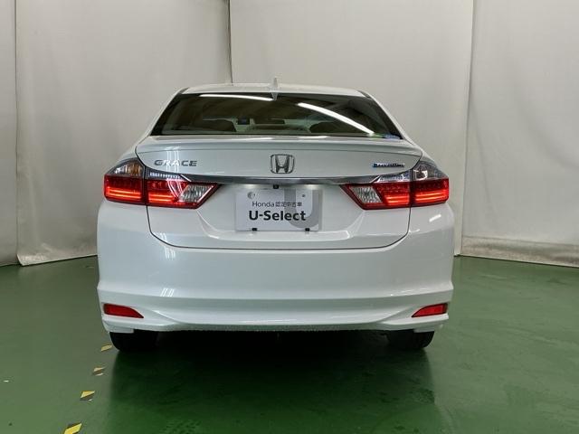 ���ꂪ�t�����₷�������K���X�ɂ̓������C�p�[���t���Ă��܂��B�t�����g�̃��C�p�[���n�m�̎��̓V�t�g���o�[�����o�[�X�ɓ����ƃ������C�p�[�������N���č쓮�A�N�����[�Ȏ��E���ۂĂ܂�