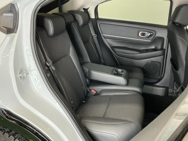 ヴェゼル ｅ：ＨＥＶＺ　ドラレコ　ナビ　Ｒカメラ　ブルートゥース　Ｓヒータ　地デジフルセグＴＶ　定期点検記録簿　電動テールゲート　サイドエアバッグ　後カメラ　前後障害物センサー　横滑防止装置　エアコン　ＬＥＤヘットライト（27枚目）