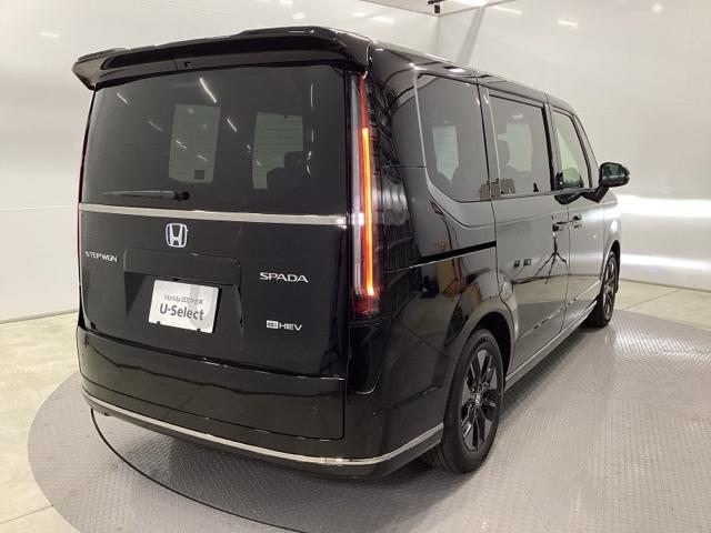ステップワゴン e:HEVスパーダ 禁煙車 メモリーナビ リアカメラ 両側電動スライドドア 地デジチューナー 前後障害物センサー 両側オートスライドドア 前後誤発進抑制 VSA サイドエアバッグ DVD再生 パワーウィンドウ 3列シート(8枚目)