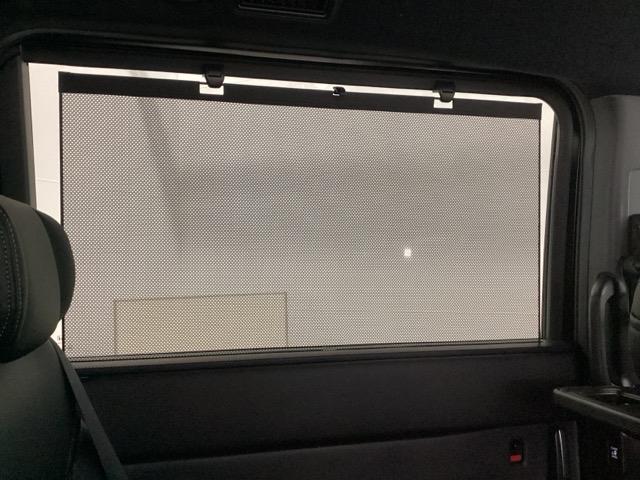 ステップワゴン e:HEVスパーダ 禁煙車 メモリーナビ リアカメラ 両側電動スライドドア 地デジチューナー 前後障害物センサー 両側オートスライドドア 前後誤発進抑制 VSA サイドエアバッグ DVD再生 パワーウィンドウ 3列シート(28枚目)