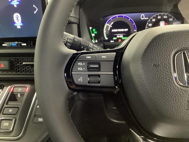 ステップワゴン e:HEVスパーダ 禁煙車 メモリーナビ リアカメラ 両側電動スライドドア 地デジチューナー 前後障害物センサー 両側オートスライドドア 前後誤発進抑制 VSA サイドエアバッグ DVD再生 パワーウィンドウ 3列シート(40枚目)