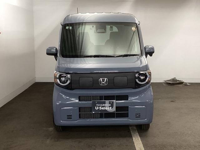 �y�k�d�c�w�b�h���C�g�z����������Ă��܂��B��ԑ��s����J�̓��ɖ��邭���S�ɑO�����Ƃ炷���Ƃ��o���܂��B�Ό��Ԃ���������₷���̂ő���ɐڋ߂�m�点�邱�Ƃ��o���܂��B