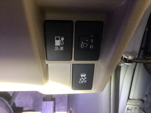 �J���Ŋ���₷���H�ʂȂǂŉ����肪�����������A�u���[�L�ƃG���W���o�͂������I�ɃR���g���[�����A�D�ꂽ�ԗ����萫���������܂��B