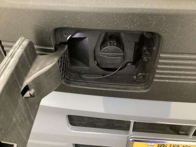 �y�`�b�O�����d��z�Ԃ̓d�C���g����A���d�@�\�̗��p���\�ɁB���d���ɍ������`�b�O�����d��ƂȂ������ŁA�ȒP�ɓd���A�C�e���𓮂����܂��B�ő�o�͂P�T�O�O�v�B