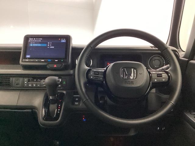 Ｎ－ＢＯＸカスタム ターボ　両側電動スライドドア　リアカメラ　ＥＴＣ　盗難防止システム　スマートキープッシュスタート　ブレーキサポート　サイドエアバック　パワーステアリング　パーキングセンサー　横滑防止　エアコン　オートクルーズ（3枚目）