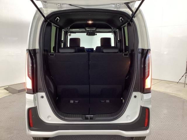 Ｎ－ＢＯＸカスタム ターボ　両側電動スライドドア　リアカメラ　ＥＴＣ　盗難防止システム　スマートキープッシュスタート　ブレーキサポート　サイドエアバック　パワーステアリング　パーキングセンサー　横滑防止　エアコン　オートクルーズ（22枚目）