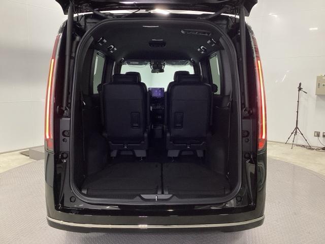 �y�X����ŏ����ւ�������Ɣ[�܂�R��ڃV�[�g�B�t���b�g�ȃ��Q�b�W�X�y�[�X�ɑ�R�̉ו����ς߂܂���B