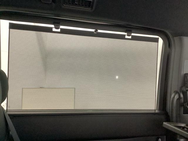 ���[���T���V�F�C�h�́A���z����h���̂ŗ�[�̌�����ǂ�������ʂ������ł��B�G�A�R�����T���߂ɂ���ΔR�����������߂܂���B