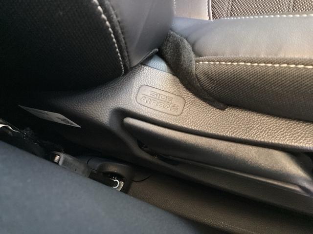 フィット ｅ：ＨＥＶクロスター　デモカー　純正ナビ　ＥＴＣ　前後ドラレコ　インテリキー　キーフリー　ＬＥＤヘットライト　イモビライザー　サイドカーテンエアバック　Ｃソナー　クルコン　パワーウインドウ　禁煙　エアコン　ドラレコ付き（27枚目）