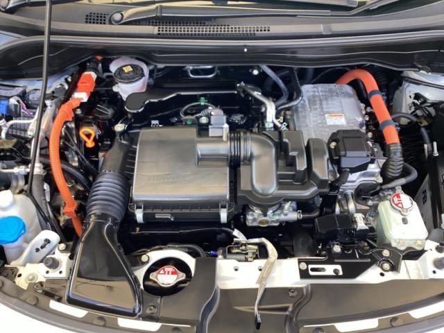 フィット ｅ：ＨＥＶクロスター　デモカー　純正ナビ　ＥＴＣ　前後ドラレコ　インテリキー　キーフリー　ＬＥＤヘットライト　イモビライザー　サイドカーテンエアバック　Ｃソナー　クルコン　パワーウインドウ　禁煙　エアコン　ドラレコ付き（30枚目）