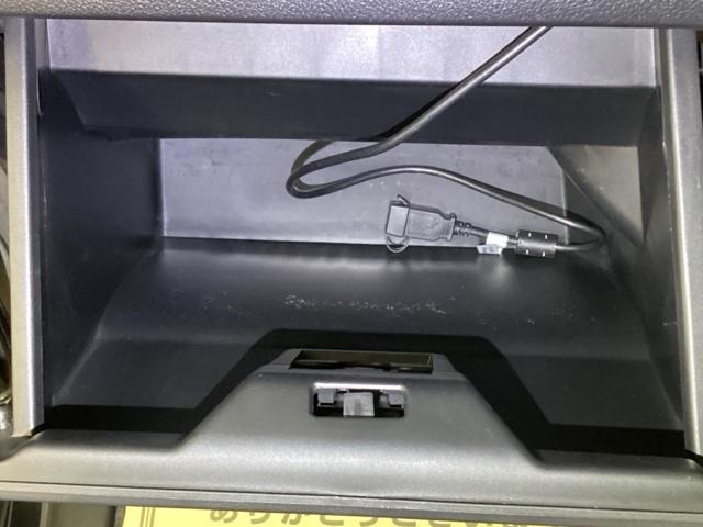 N-BOXカスタム G・Lパッケージ オーディオレス 片側電動スライドドア エコモード 両側スライド片側電動 セキュリティー PW 横滑り防止装置付き エアバック ベンチ席 スマキー キーレスエントリー フルオートエアコン ABS(32枚目)