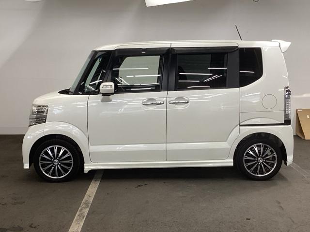 N-BOXカスタム G・ターボパッケージ メモリーナビ ETC リアカメラ 両側電動スライドドア 両席エアバッグ インテリK 全席パワーウインドウ 運転席エアバック キーフリーシステム 盗難警報装置 DVD視聴可 1セグTV ターボ付 AAC(7枚目)