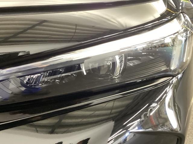 �y�k�d�c�w�b�h���C�g�z����������Ă��܂��B��ԑ��s����J�̓��ɖ��邭���S�ɑO�����Ƃ炷���Ƃ��o���܂��B�Ό��Ԃ���������₷���̂ő���ɐڋ߂�m�点�邱�Ƃ��o���܂��B