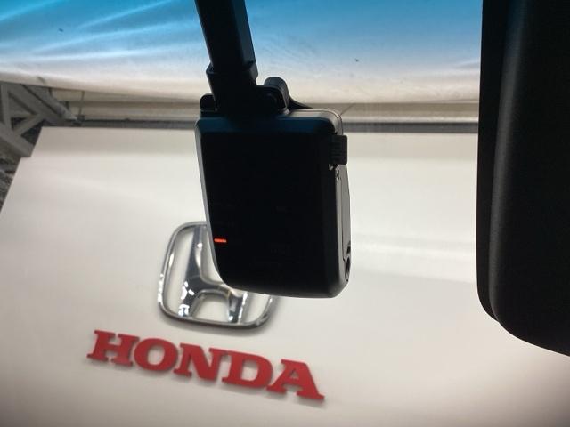 ���S�̃h���C�u���T�|�[�g����y�h�����R�z��؂ȏu�Ԃ���������L�^���A������̎��ɂ������鑕���ł��B