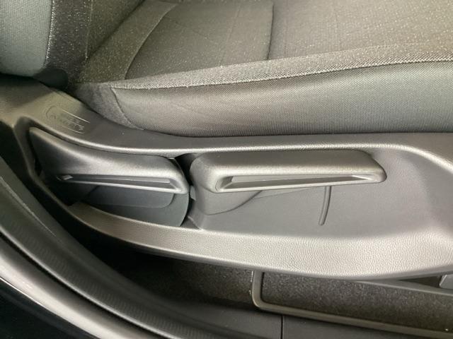 ｅ：ＨＥＶＸ　試乗車／ＥＴＣ／純正ナビ／バックモニター／ホンダセンシング　ｂｌｕｅｔｏｏｔｈ　Ｂカメラ　ワンオナ　追従クルコン　イモビ　パワーウィンドウ　キーレスエントリー　ＴＶナビ　スマートキ－　ＥＳＣ　地デジ（画像18）