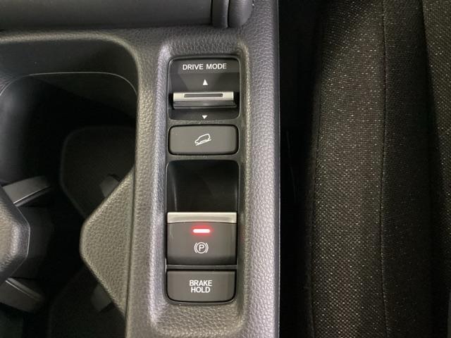 ｅ：ＨＥＶＸ　試乗車／ＥＴＣ／純正ナビ／バックモニター／ホンダセンシング　ｂｌｕｅｔｏｏｔｈ　Ｂカメラ　ワンオナ　追従クルコン　イモビ　パワーウィンドウ　キーレスエントリー　ＴＶナビ　スマートキ－　ＥＳＣ　地デジ（画像33）