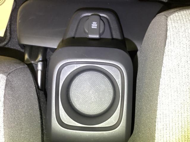 ｅ：Ｌ　試乗車　リアカメラ　純正ナビ　ＥＴＣ　レーンキープアシスト　ＢＴ　コーナーソナー　フルセグ　シートヒーター　バックカメラ　ＬＥＤヘッドライト　スマートキー　衝突被害軽減システム　オートライト（画像18）